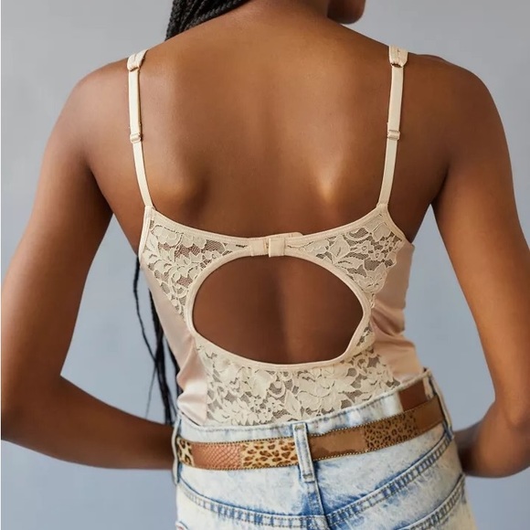 UO Satin & Lace Bodysuit - Picture 6 of 6